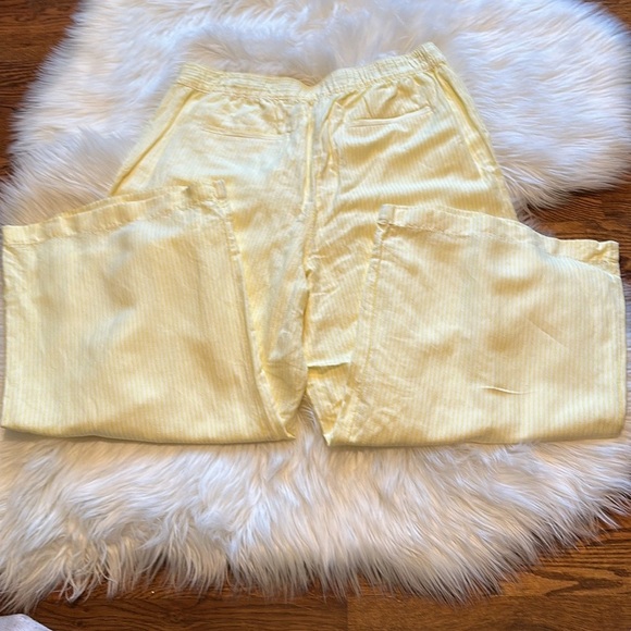 LOFT Yellow & White Striped Linen-Blend Wide Leg Crop Pants - Picture 5 of 5